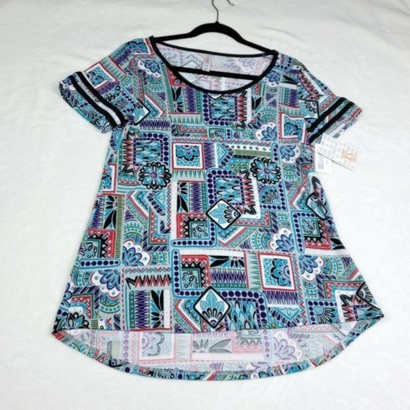 LuLaRoe Tops - NEW LulaRoe Classic T Shirt  Womens Size XS Extra Small   Multicolor Stretch